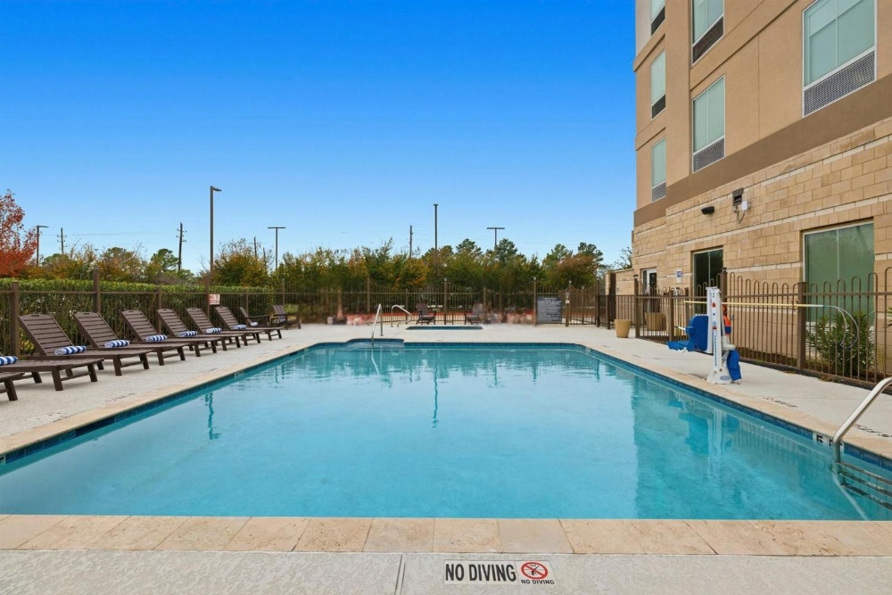 Kozy Hotel Houston North Main image