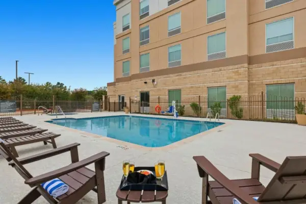 Kozy Hotel Houston North 5